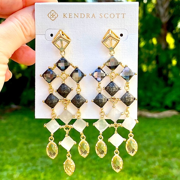 Kendra Scott Jewelry - Kendra Scott Vintage Gloria Chandelier Earrings